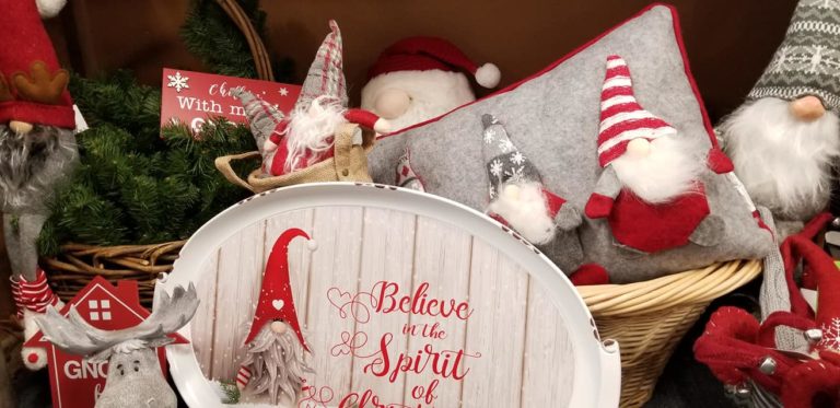 Elkader Floral photo 2 768x373